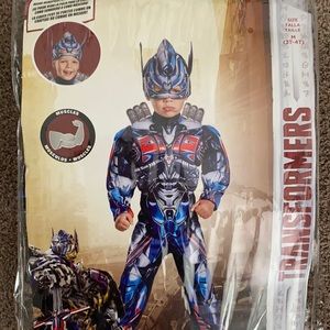 Costume